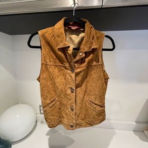 $120 Eddie Bauer Seattle Suede washable women’s caramel button vest sz small